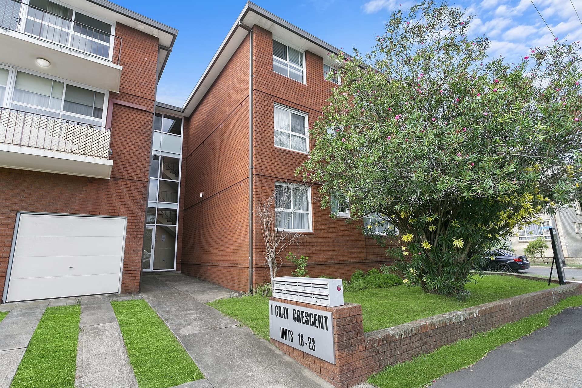 22/1 Gray Crescent, Eastlakes - Thumbnail 2