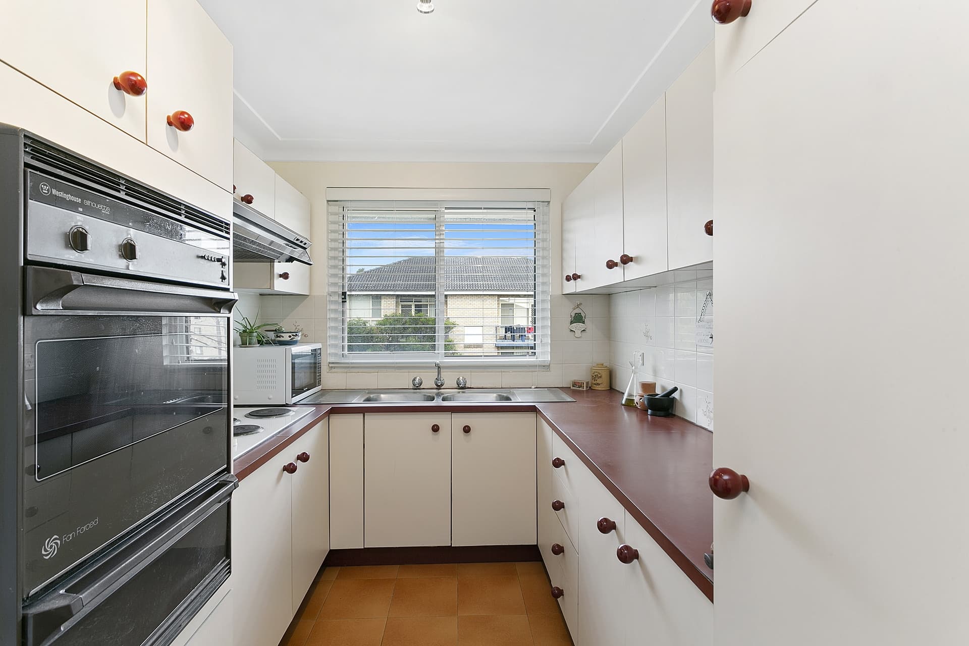 22/1 Gray Crescent, Eastlakes - Thumbnail 4