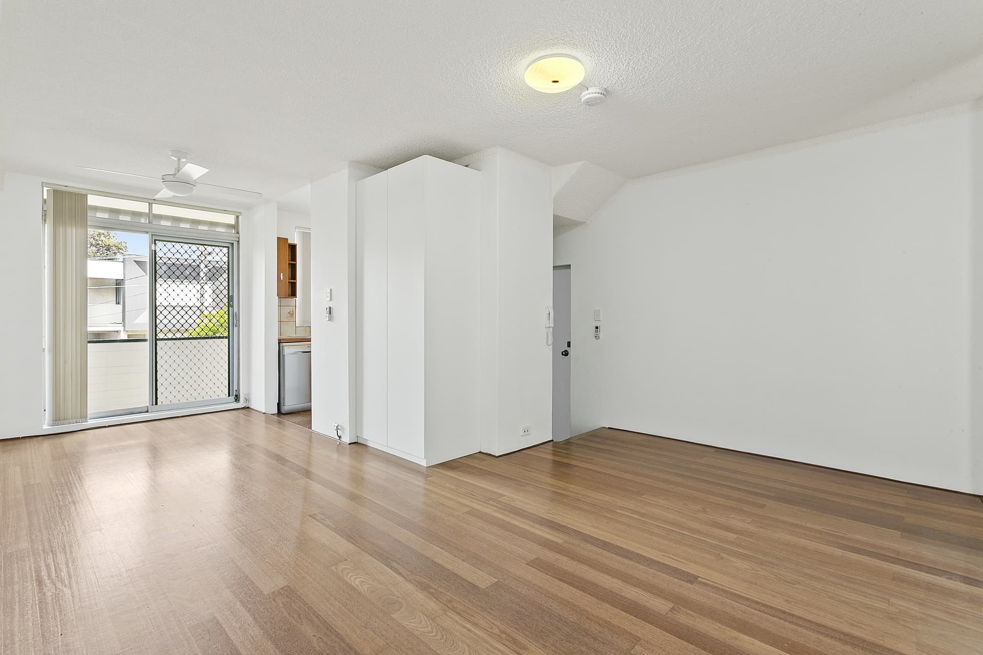2/1 Nilson Avenue, Hillsdale - Thumbnail 5