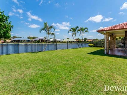 74 Biggs Avenue, Beachmere - Thumbnail 4
