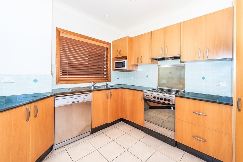 44 George Street, Eastlakes - Thumbnail 3