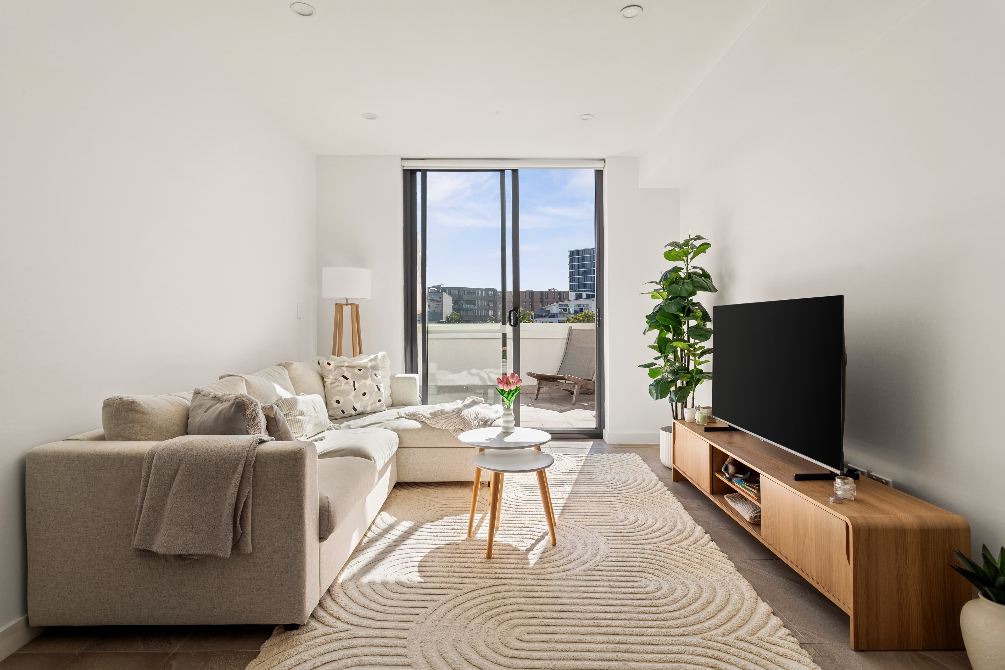 412/23 Pacific Parade, Dee Why NSW 2099, Dee Why - Thumbnail 2