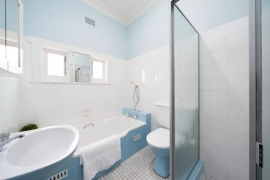 6 Gala Avenue, Croydon, Croydon - Thumbnail 6