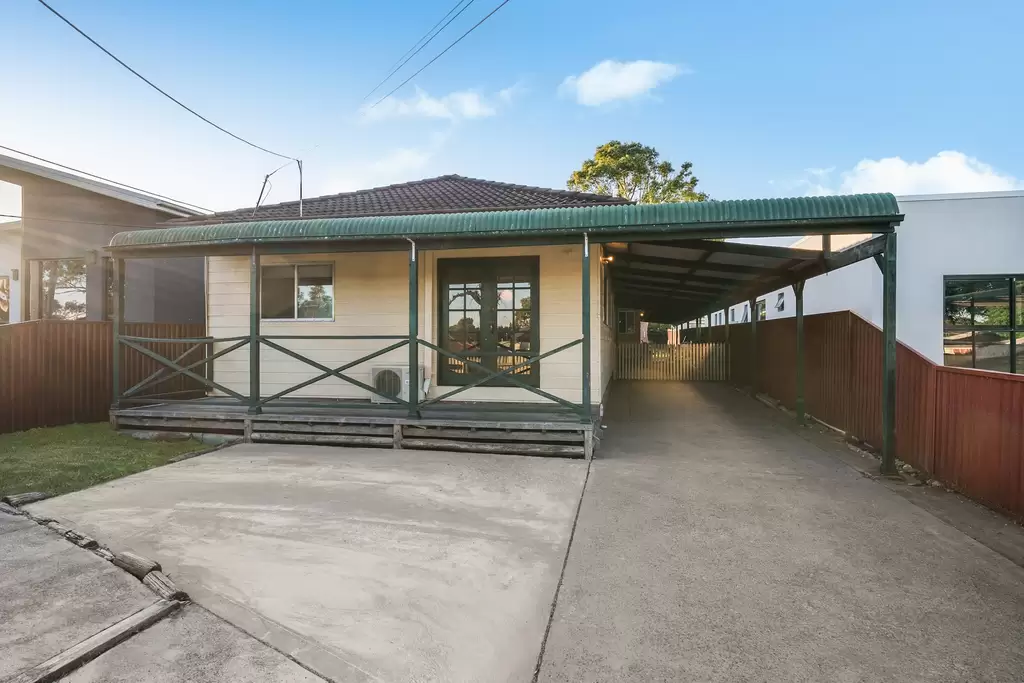 42 Endeavour Road, Georges Hall, Georges Hall - Thumbnail 2
