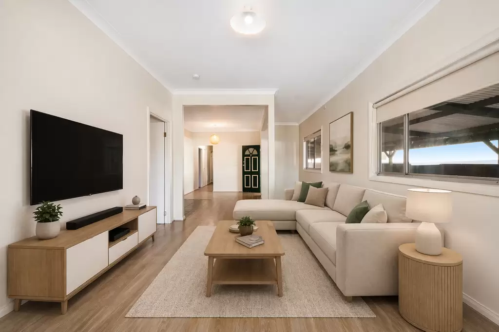42 Endeavour Road, Georges Hall, Georges Hall - Thumbnail 3