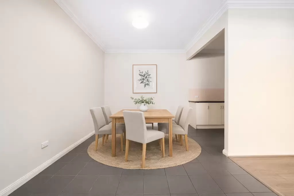 42 Endeavour Road, Georges Hall, Georges Hall - Thumbnail 5