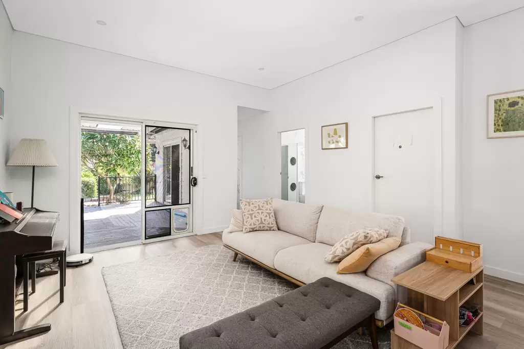 Baulkham Hills, Baulkham Hills - Thumbnail 2
