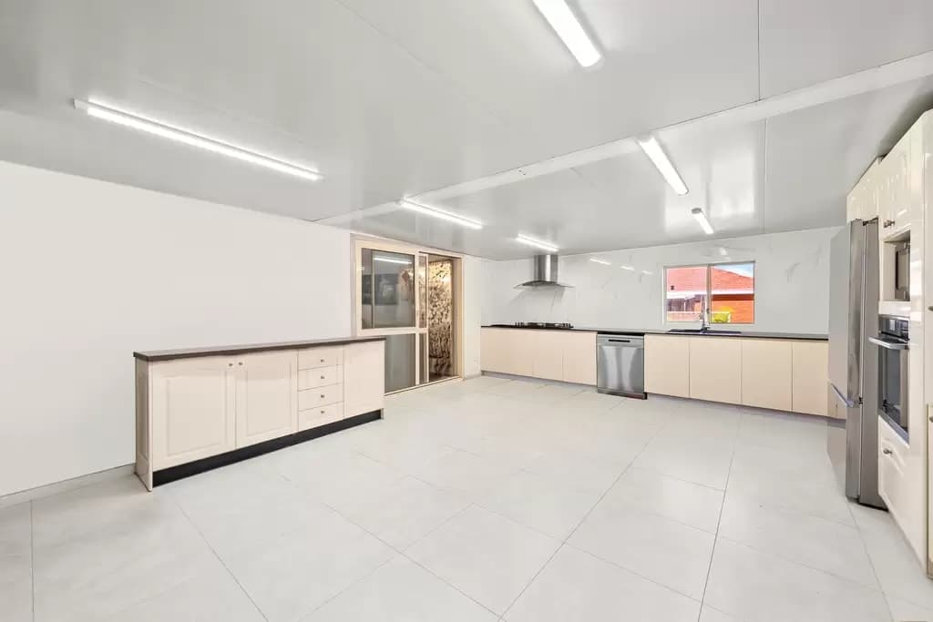 29 Farrell Road, Bass Hill, Bass Hill - Thumbnail 4