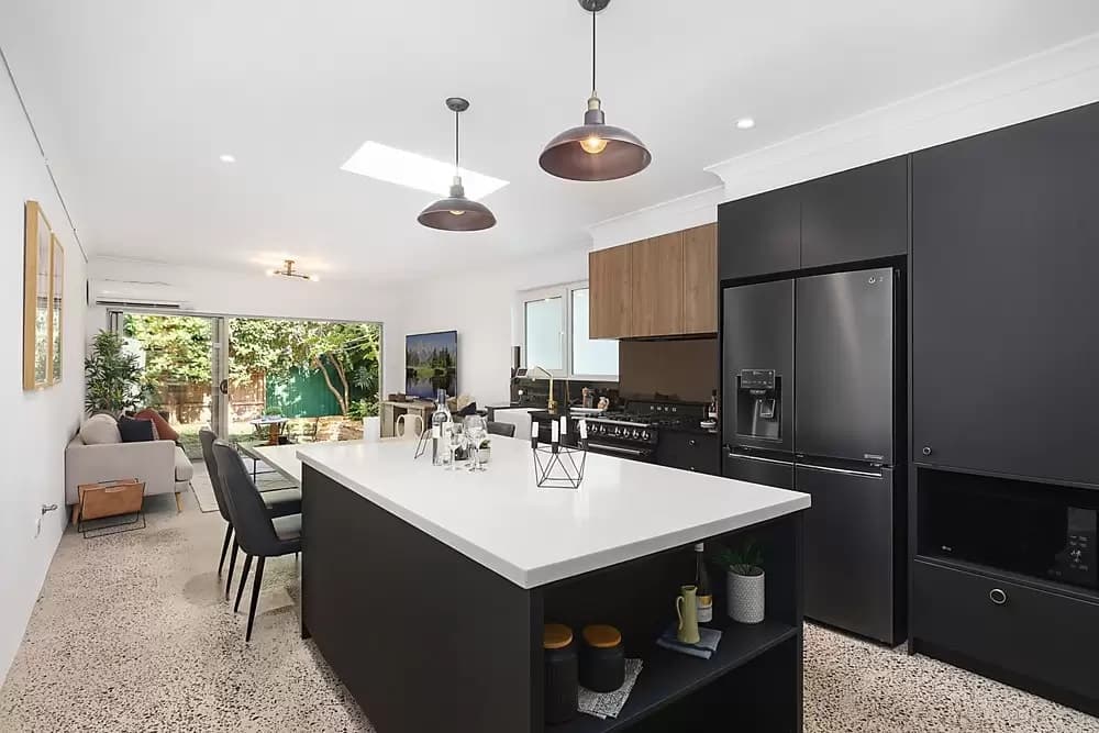 9 Railway Street, Croydon, Croydon - Image 1