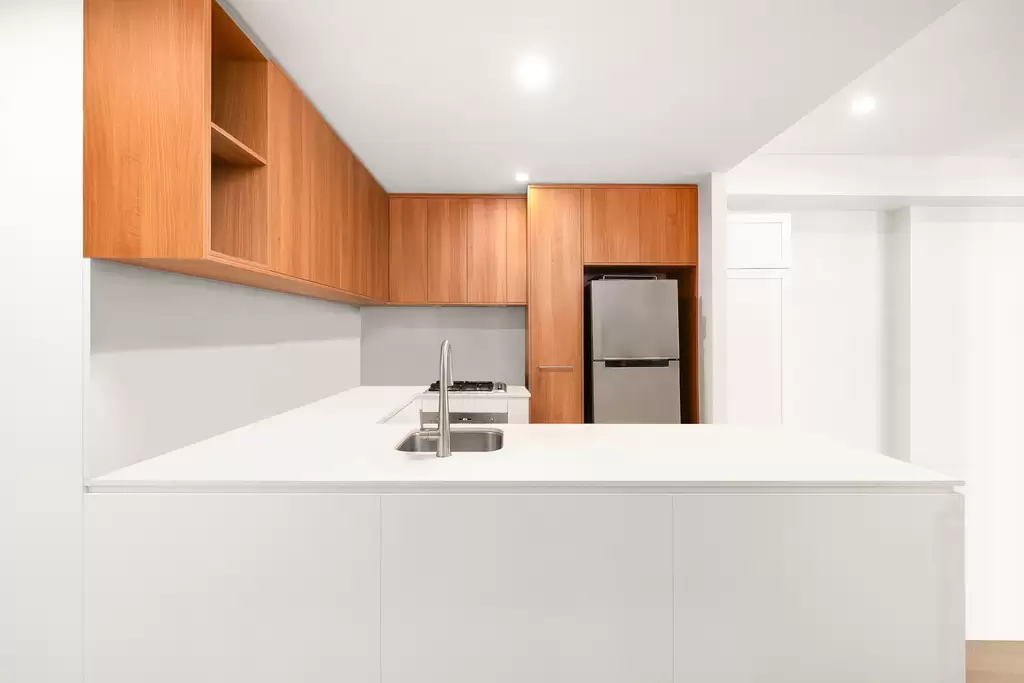 302/17 Grosvenor Street, Croydon, Croydon - Thumbnail 2