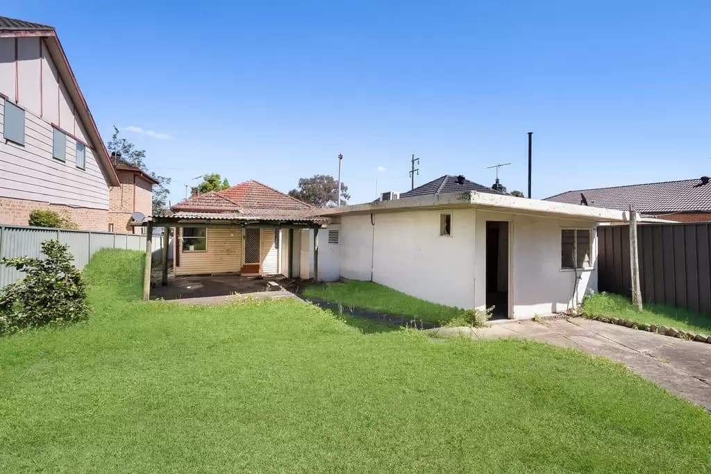 55 Stacey Street, Bankstown, Bankstown - Thumbnail 3
