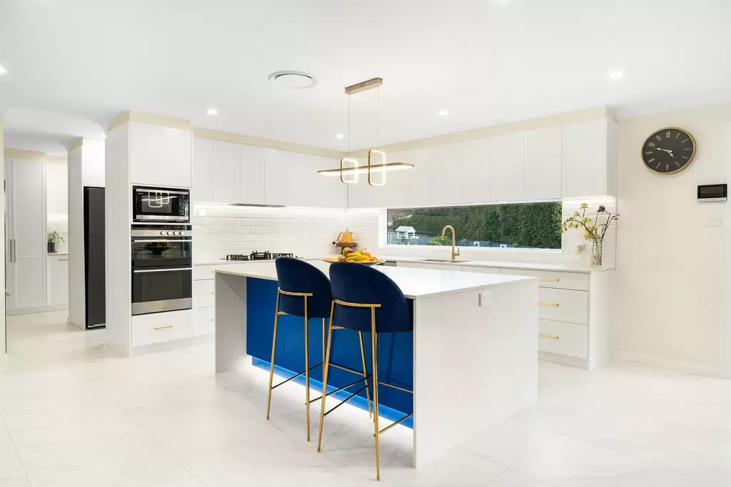 80 Ridgecrop Drive, Castle Hill, Castle Hill - Image 1
