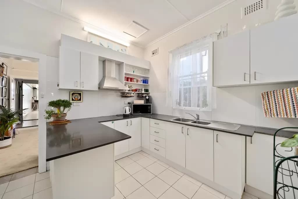 154 Liverpool Road, Enfield, Enfield - Thumbnail 6