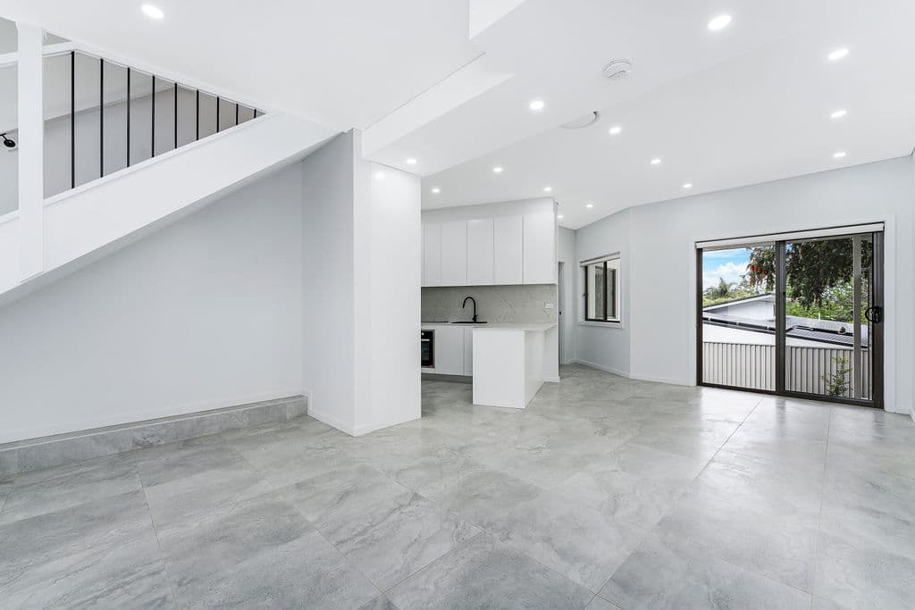 2/46 Austin Avenue, Campbelltown, NSW, 2560, Campbelltown - Thumbnail 3