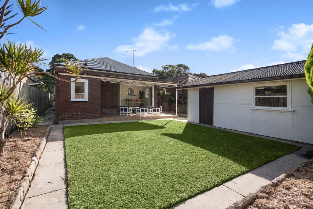 32 Arthur Street, Rodd Point - Thumbnail 4