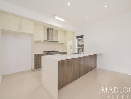 15 Sanctuary Place, South Gladstone - Thumbnail 3