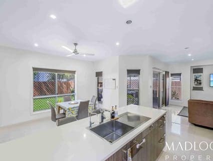 15 Sanctuary Place, South Gladstone - Thumbnail 5