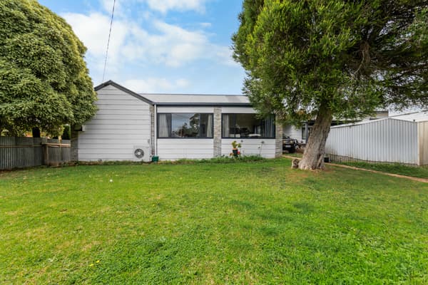 1 IRELAND STREET, Millicent SA 5280, Millicent - Image 1