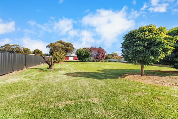 63 Sutherland Road, Millicent SA 5280, Millicent - Image 1