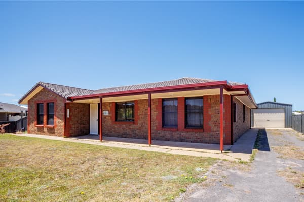 17 North West Terrace, Beachport SA 5280, Beachport - Image 1