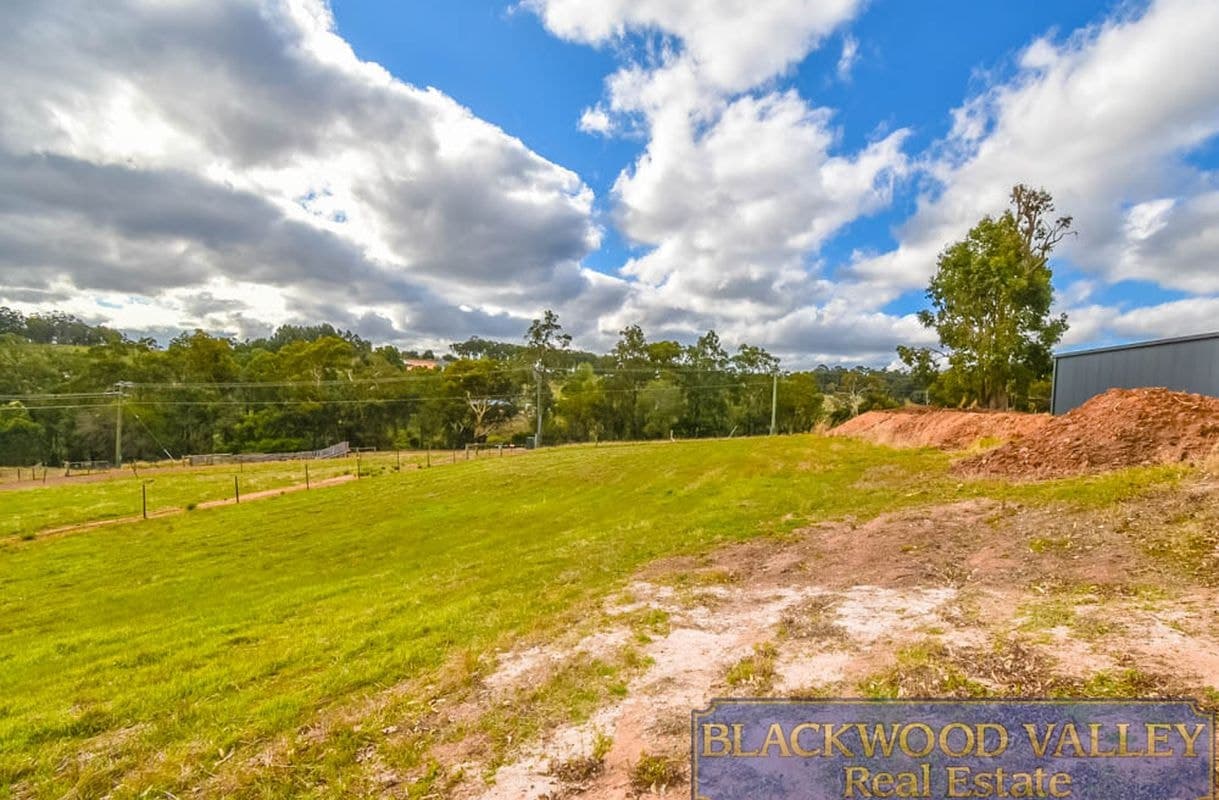 62 Robinia Way, Bridgetown, Bridgetown - Thumbnail 4
