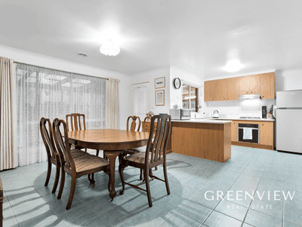 404, Cranbourne West - Thumbnail 5