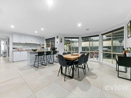 12 Hawthorn Drive, Hoppers Crossing - Thumbnail 8