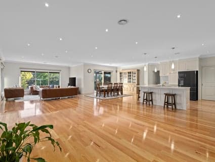 13 Bates Court, Batesford - Thumbnail 2