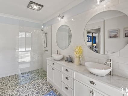 454-458 Bellbird Drive, Greenbank - Thumbnail 4