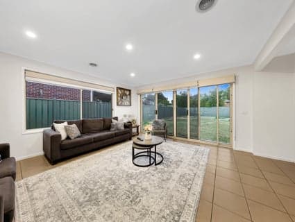 24 Fawkner Lane, Craigieburn - Thumbnail 4