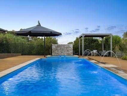 25 Tolloora Way, Batesford - Thumbnail 2