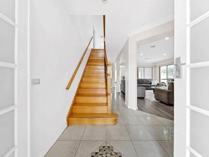 46 Mission Hills Way, Craigieburn - Thumbnail 2