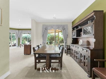 7 Hillsmeade Drive, Narre Warren South - Thumbnail 4
