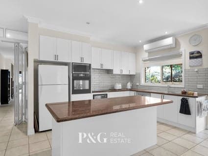 7 Hillsmeade Drive, Narre Warren South - Thumbnail 7