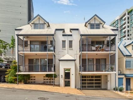8/95 Berry Street, Spring Hill - Image 1