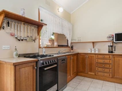 1/17-19 Heatherhill Road, Frankston - Thumbnail 3