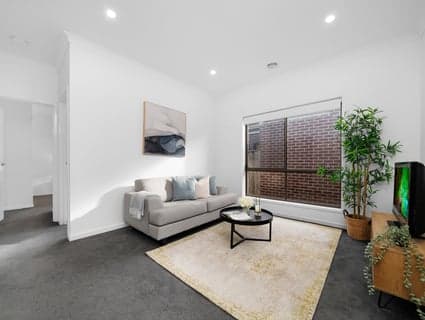 104 Spearmint Boulevard, Manor Lakes - Thumbnail 5