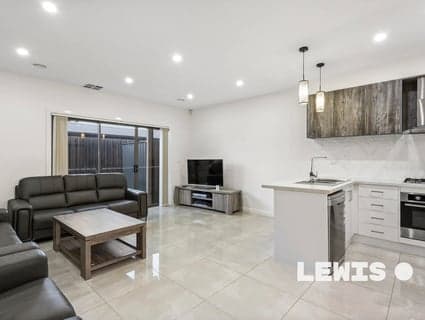 2A James Street, Fawkner - Thumbnail 2