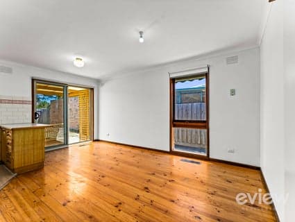 9 Quartok Avenue, Werribee - Thumbnail 7