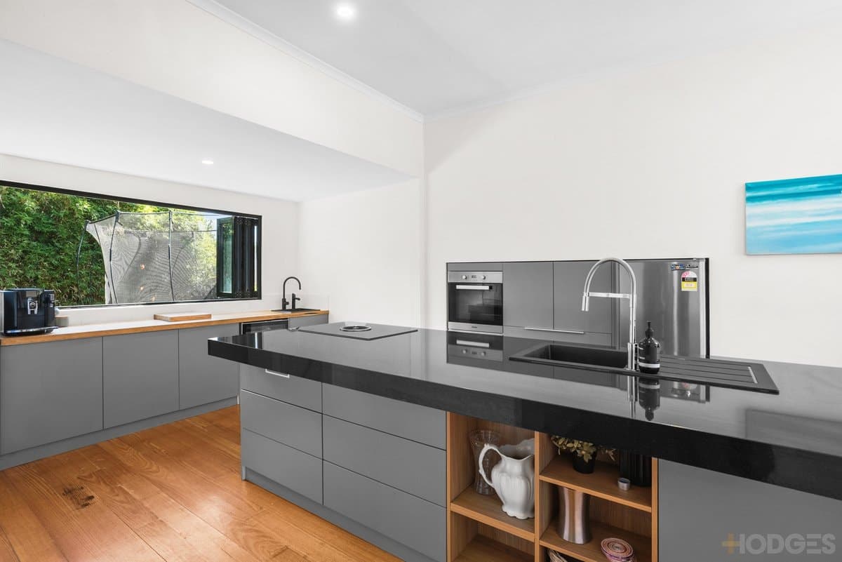 15 Riviera Street, Mentone, VIC, 3194, Mentone - Thumbnail 6
