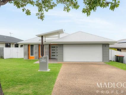 27 Briffney Street, Kirkwood - Image 1