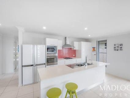 27 Briffney Street, Kirkwood - Thumbnail 3