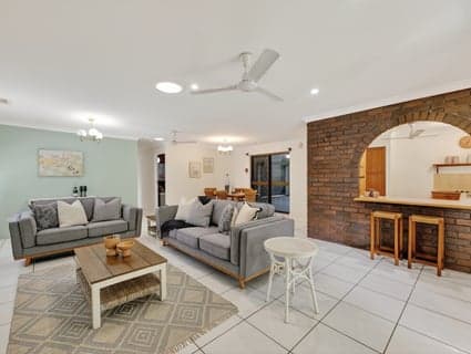 9 Wistaria Court, Annandale - Thumbnail 6