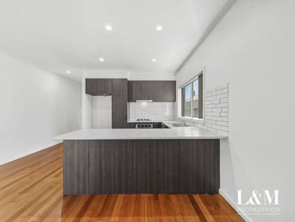 77 Mareeba Way, Craigieburn - Thumbnail 4