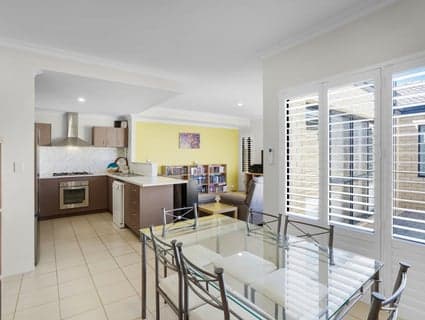 47B Matta Way, Pearsall - Thumbnail 3