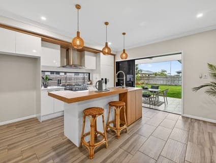 12 Supplejack Court, Mount Low - Thumbnail 5