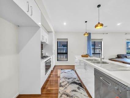 10 Stately Avenue, Wyndham Vale - Thumbnail 5