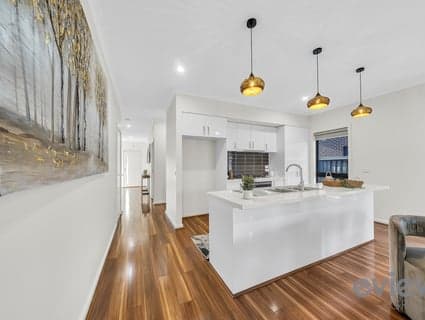 10 Stately Avenue, Wyndham Vale - Thumbnail 6