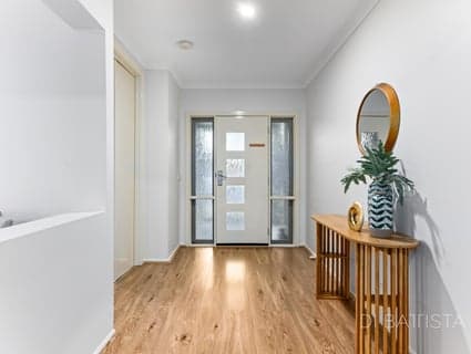 7 Scotney Road, Craigieburn - Thumbnail 2