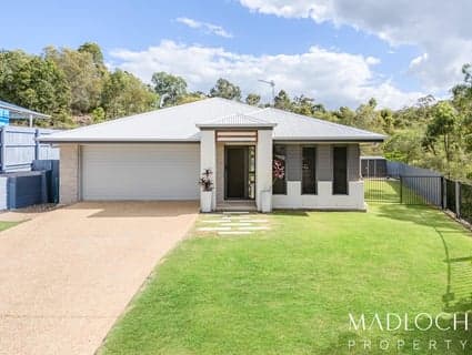 44 Fitzroy Avenue, Clinton - Image 1
